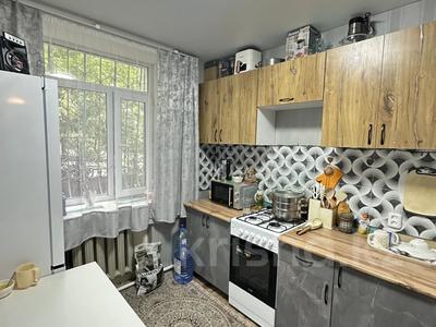 3-бөлмелі пәтер · 86 м² · 1/2 қабат, Строителей 12, бағасы: 10 млн ₸ в Темиртау