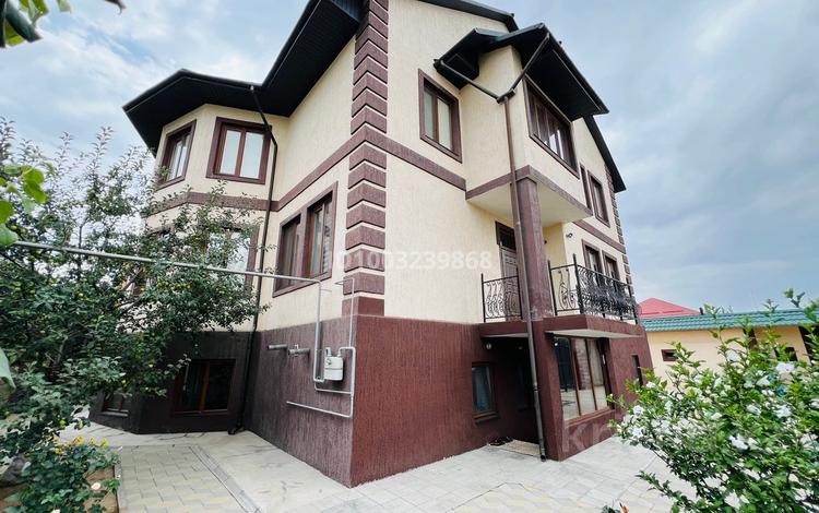 Жеке үй · 11 бөлме · 350 м² · 10 жүзд., Суюнбая 26, бағасы: 155 млн ₸ в Каскелене — фото 58