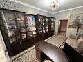 Жеке үй · 11 бөлме · 350 м² · 10 жүзд., Суюнбая 26, бағасы: 155 млн ₸ в Каскелене — фото 9