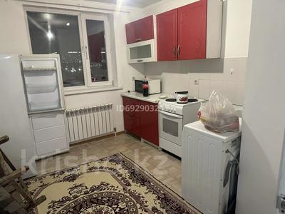 2-комнатная квартира, 60 м², 6/9 этаж помесячно, Кошкарбаева — Смолл за 160 000 〒 в Астане, Алматы р-н