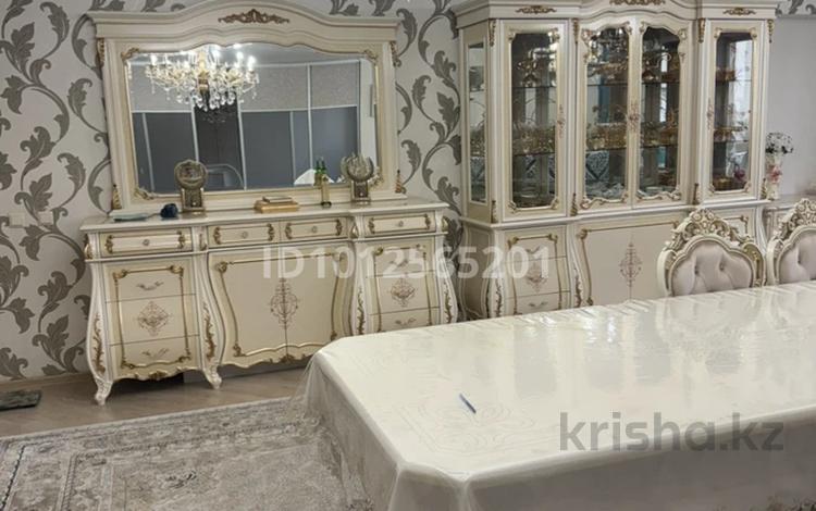 5-бөлмелі пәтер · 198 м² · 9/20 қабат, Абая 45/2 — Республики, бағасы: 85 млн ₸ в Астане, р-н Байконур — фото 2