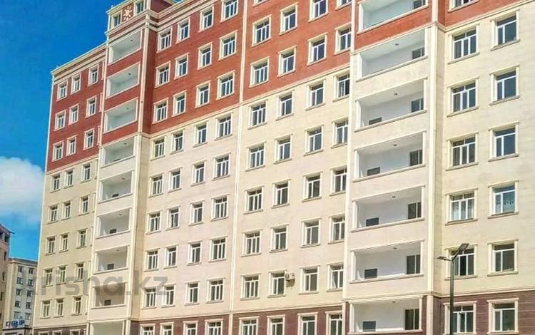 4-комнатная квартира, 141 м², 6/10 этаж, 19-й мкр 40/1 за 30.8 млн 〒 в Актау, 19-й мкр — фото 2