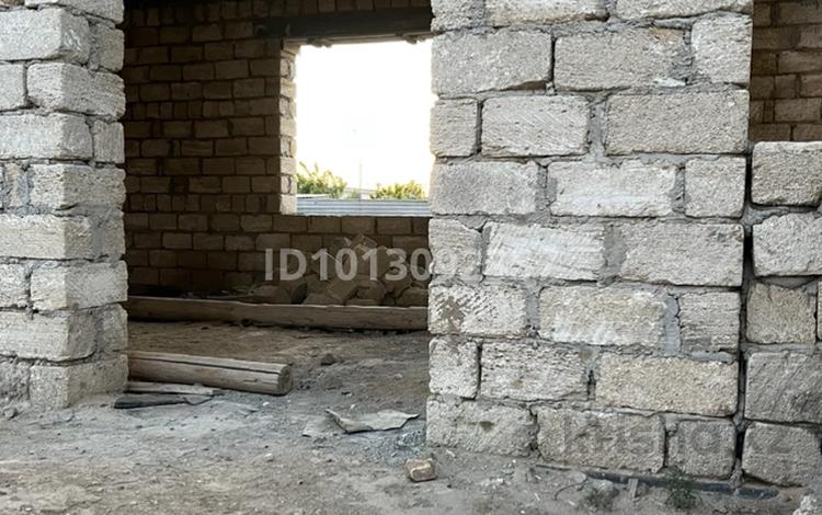 Жеке үй · 8 бөлме · 242 м² · 8 жүзд., Есқалиева 32/1, бағасы: 15 млн ₸ в Атырау — фото 2