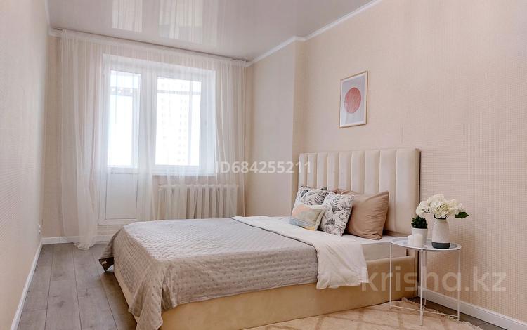 1-комнатная квартира · 55 м² · 4 этаж · помесячно, Алматы 13 — Пересечение Мангилик Ел
