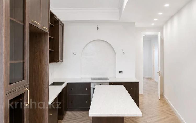 4-комнатная квартира · 160 м² · 2/4 этаж, Улытау за 200 млн ₸ в Алматы, Бостандыкский р-н — фото 3