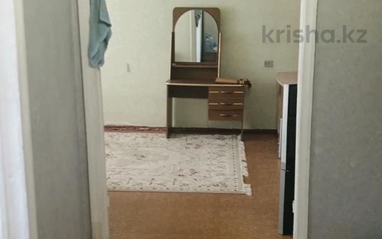 2-бөлмелі пәтер, 50 м², 2/9 қабат, Сатыбалдина 7 — Республика, бағасы: 17.5 млн 〒 в Караганде, Казыбек би р-н — фото 3