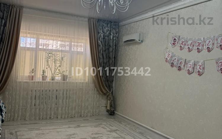 Жеке үй · 3 бөлме · 110 м² · 6 жүзд., Рахат 1-8 — Не далеко от города, бағасы: 15.5 млн ₸ в Жанаозен — фото 2