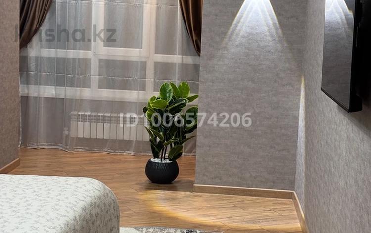 1-комнатная квартира · 49 м² · 3/9 этаж, Кеменгер 36 за 17 000 ₸ в Уральске — фото 2