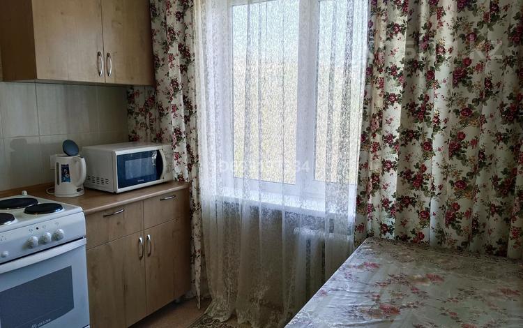 1-комнатная квартира · 57 м² · 3/5 этаж, Бурова 15 за 10 000 ₸ в Усть-Каменогорске — фото 16