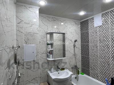 2-бөлмелі пәтер · 45 м² · 4/5 қабат, мкр Строитель, Иван Ларина 3 — Датова, бағасы: 15.5 млн ₸ в Уральске