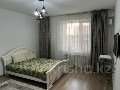 1-комнатная квартира · 47 м² · 1/5 этаж, Бирлик 46/2 — Новый ЗагС и Драм Театр за 2 500 〒 в Талдыкоргане, мкр Бирлик