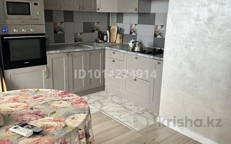3-бөлмелі пәтер · 78 м² · 10/10 қабат, Шұғыла ш/а., Жунисова 4, бағасы: 39.5 млн ₸ в Алматы, Наурызбайский р-н — фото 2