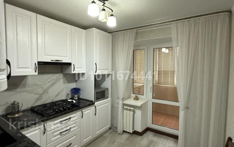 2-бөлмелі пәтер · 50 м² · 1/5 қабат, Аманжолова 49/1, бағасы: 21 млн ₸ в Уральске — фото 2