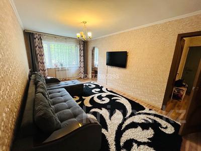 3-комнатная квартира · 64 м² · 1/5 этаж, мкр Юго-Восток 15 — Строителей за 22.5 млн ₸ в Караганде, Казыбек би р-н
