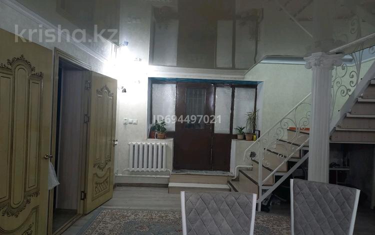 4-комнатная квартира, 100 м², 2 этаж, Р.Дастанова 63 за 30 млн 〒 в Туркестане — фото 2