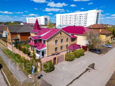 Аренда домов или дач в Астане: Отдельный дом · 5 комнат · 350 м² · помесячно, Ер Таргын 19 — Жанаарка за 1.8 млн 〒 Отдельный дом · 5 комнат · 350 м² · помесячно, Ер Таргын 19 — Жанаарка за 1.8 млн 〒 в Астане, Алматы р-н