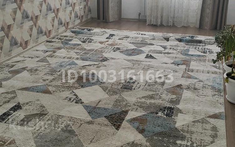 2-бөлмелі пәтер · 62 м² · 8/9 қабат, мкр Береке 37, бағасы: 170 000 〒 в Атырау — фото 2