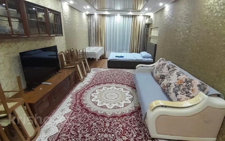 2-бөлмелі пәтер · 81.6 м² · 18/25 қабат, мкр 11, бағасы: 25 млн ₸ в Актобе — фото 2