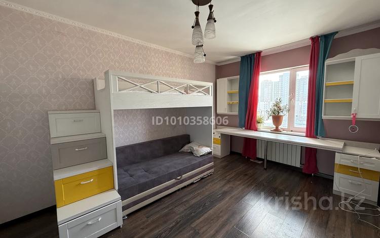 3-бөлмелі пәтер · 90 м² · 10/16 қабат, мкр Юго-Восток, пр.Шахтёров 60 — НИШ, бағасы: 43.5 млн 〒 в Караганде, Казыбек би р-н — фото 2