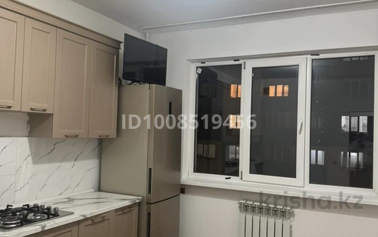 1-комнатная квартира · 40 м² · 4/9 этаж, мкр Шугыла 341/3 корпус 8 за 200 000 ₸ в Алматы, Наурызбайский р-н — фото 2