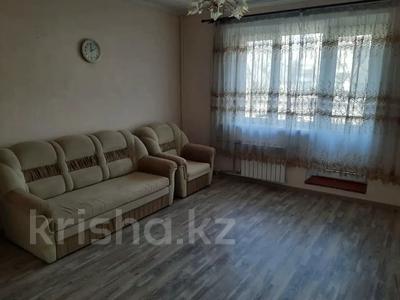 1-комнатная квартира, 43 м², 2/12 этаж, мкр Аксай-1А за 23 млн 〒 в Алматы, Ауэзовский р-н