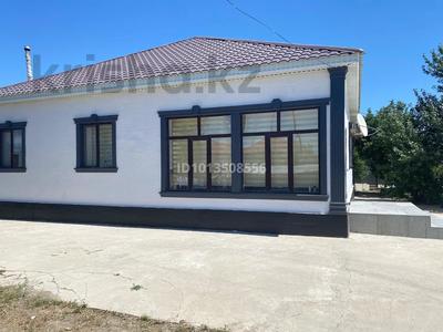 Часть дома · 4 комнаты · 180 м² · 8 сот., мкр Бирлик-2, 15 5 за 33 млн ₸ в Атырау