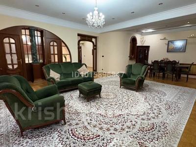 4-комнатная квартира · 200 м² · 2/5 этаж, мкр Самал-2 12 за 195 млн ₸ в Алматы, Медеуский р-н