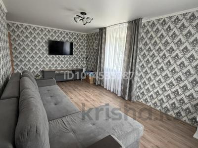 2-комнатная квартира · 43.8 м² · 1/5 этаж, 1 микрорайон 15 за 8 млн ₸ в Лисаковске