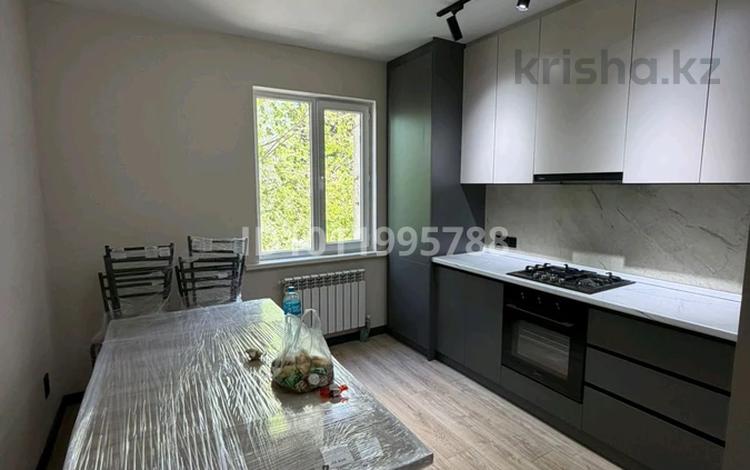2-бөлмелі пәтер · 74 м² · 2/6 қабат, ул. Достоевского 8/2, бағасы: 350 000 ₸ в Алматы, Турксибский р-н — фото 2