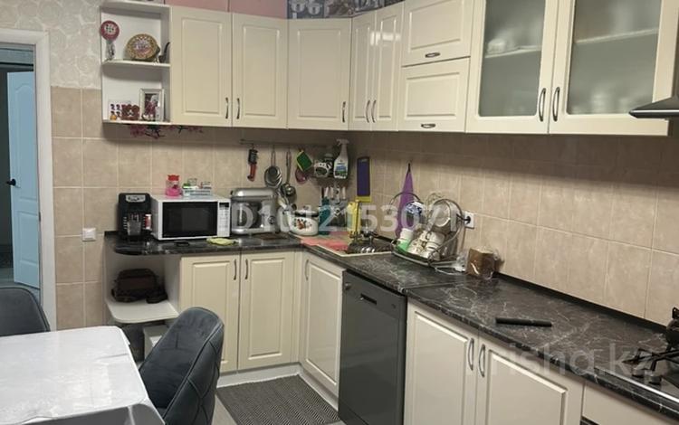 3-комнатная квартира · 100 м² · 8/9 этаж, Нур Актобе 11 — Нур Сити 2 микрорайон 11 дом за 30 млн ₸ — фото 2
