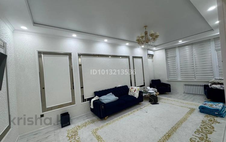 3-комнатная квартира · 103.9 м² · 3/12 этаж, 16-й мкр , 16 мкрн 70/2 за 40 млн ₸ в Актау — фото 2