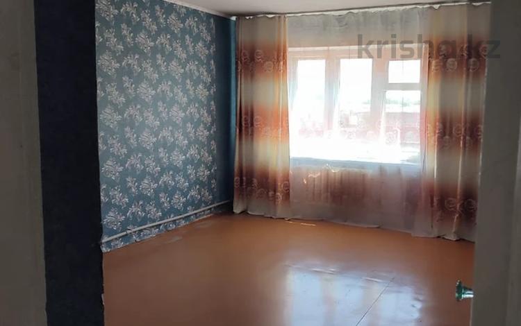 3-комнатная квартира, 60 м², 2/4 этаж, мкр №6