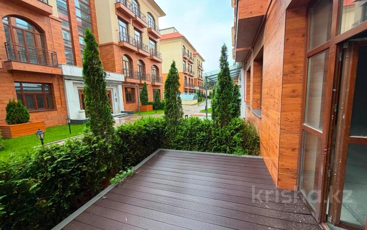 4-комнатная квартира · 255.4 м² · 1/4 этаж, Тайманова 222/6 за ~ 280.9 млн ₸ в Алматы, Медеуский р-н — фото 8