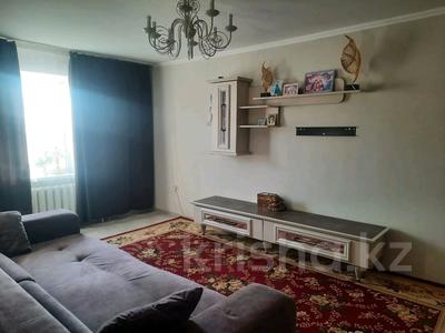 Пәтерлер в Западно-Казахстанской обл.: 2-бөлмелі пәтер · 48.4 м² · 3/5 қабат, Жаксыгулова 33, бағасы: 11.5 млн 〒 2-бөлмелі пәтер · 48.4 м² · 3/5 қабат, Жаксыгулова 33, бағасы: 11.5 млн 〒 в Уральске