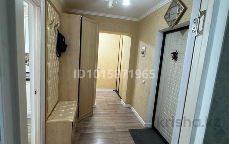 2-бөлмелі пәтер · 60 м² · 1/5 қабат, Алтын орда ш/а. — Мұстафа Шоқай, бағасы: 150 000 ₸ в Актобе, мкр. Алтын орда — фото 2