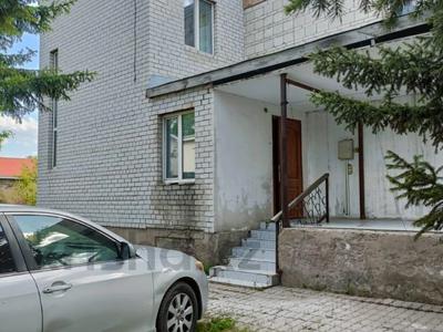Жер үй мен саяжайлар в Астане: Жеке үй · 6 бөлме · 241.3 м² · 6 сот., ул. Белжайлау, бағасы: 93 млн 〒 Жеке үй · 6 бөлме · 241.3 м² · 6 сот., ул. Белжайлау, бағасы: 93 млн 〒 в Астане, Алматы р-н