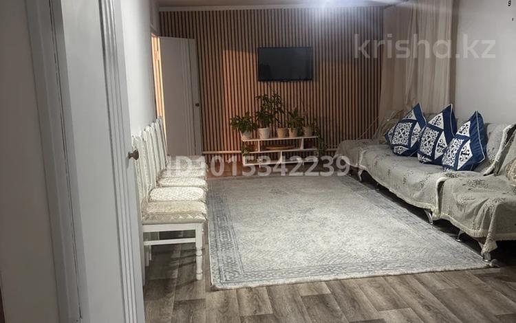 3 бөлме · 90 м², Көкқайнар ш/а., бағасы: 100 000 ₸ в Алматы, Алатауский р-н — фото 2