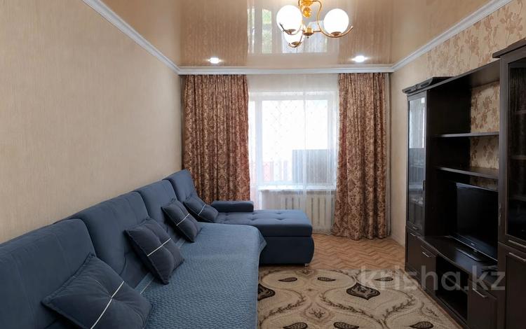 2-комнатная квартира · 46 м² · 7/9 этаж, Строителей за 17.5 млн ₸ в Караганде, Казыбек би р-н — фото 2