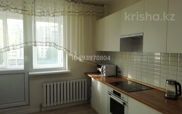 2-комнатная квартира, 70 м², 4/9 этаж, Сауран 12/1