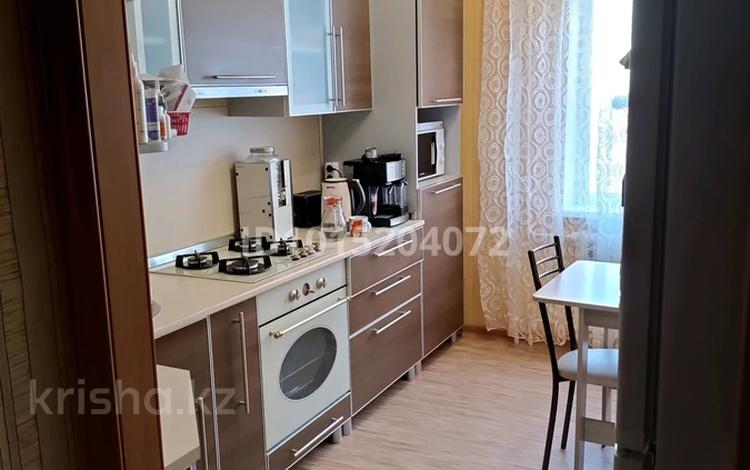 3-комнатная квартира · 64.3 м² · 4/5 этаж, Победы 207 — Угол Победы -Майлина за 28 млн ₸ в Костанае — фото 2