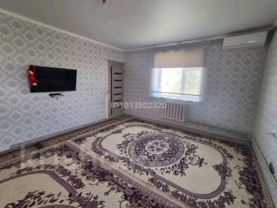 2-комнатная квартира · 56 м² · 5/5 этаж, мкр Нурсат 90 — 80 школа, магазин Жаналык за 23 млн ₸ в Шымкенте, Каратауский р-н