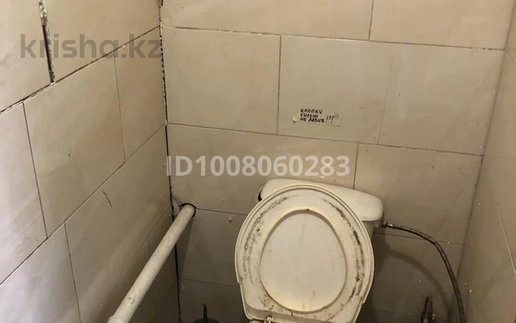1 комната · 16 м² · 1 этаж, Куляш байсеитова 35/8 — Куляш байсеитова и Дулатова за 55 000 ₸ в Астане, Сарыарка р-н — фото 3