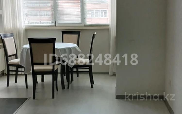 1-комнатная квартира · 55 м², мкр. Алтын орда, Мкр. Батыс-2 за 150 000 ₸ в Актобе — фото 7