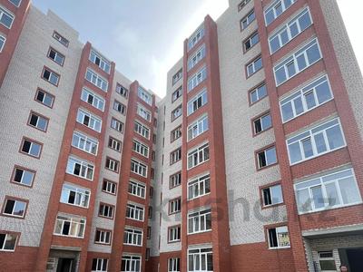 2-комнатная квартира, 56 м², 1/9 этаж, молдашева 20/1 за 14.5 млн 〒 в Уральске