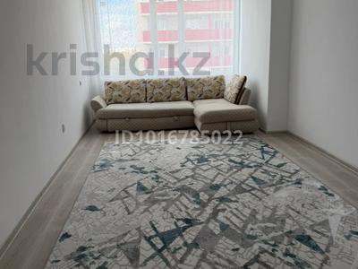 2-бөлмелі пәтер · 95 м² · 4/5 қабат, 7 микрорайон 12Б, бағасы: 200 000 ₸ в Аксае