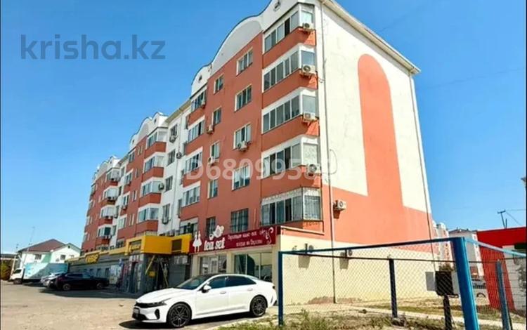 2-бөлмелі пәтер · 70.4 м² · 4/5 қабат, Нұрсая ш/а. 71/1, бағасы: 24 млн ₸ в Атырау, мкр Нурсая — фото 11