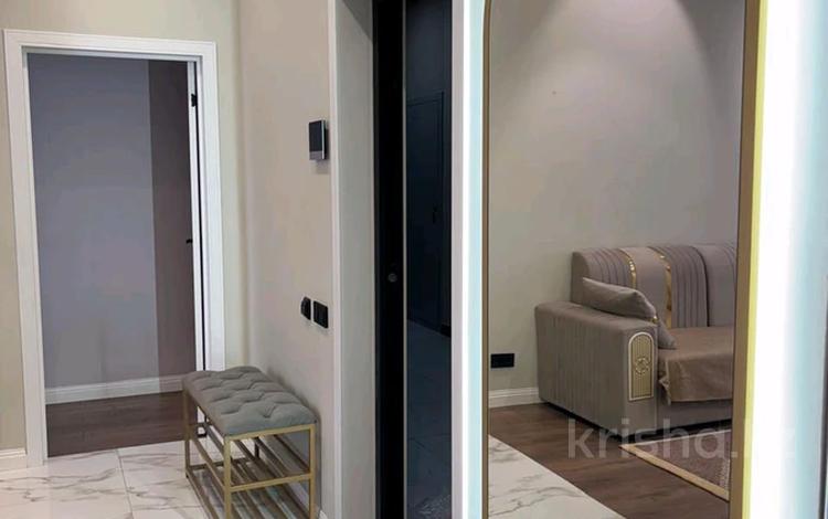 2-бөлмелі пәтер · 68 м² · 8/12 қабат, Торекулова 95 — Сейфулина, бағасы: 30 000 ₸ в Алматы, Алмалинский р-н — фото 2