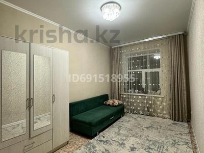 4-комнатная квартира, 100 м², 3/3 этаж, Старый город, Алтынсарина за 16.3 млн 〒 в Актобе, Старый город