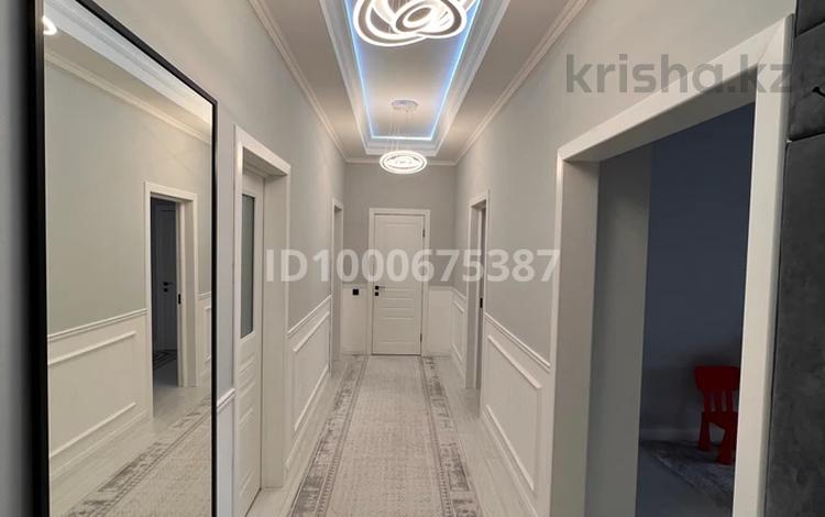 3-комнатная квартира · 107.5 м² · 2/8 этаж, Нажимеденова 37 — Новый вокзал за 61 млн ₸ в Астане, Алматы р-н — фото 2