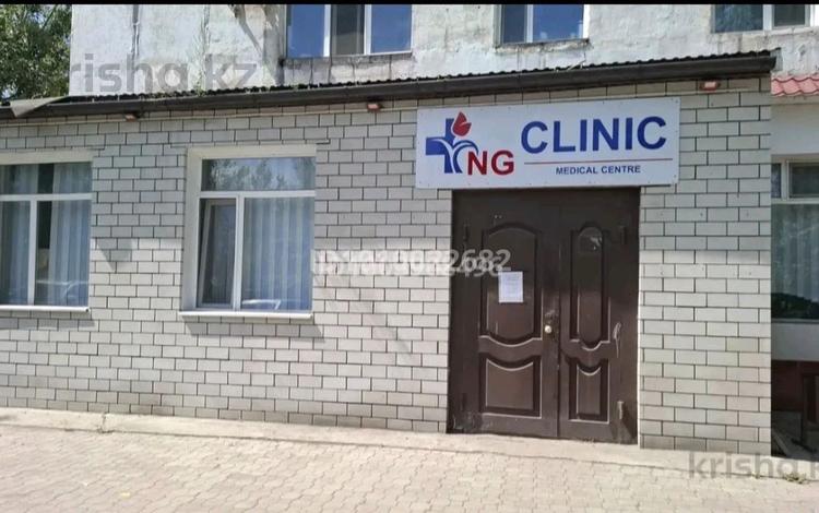 Офисы, салоны красоты, медцентры и аптеки · 300 м² за 500 000 〒 в Экибастузе — фото 2